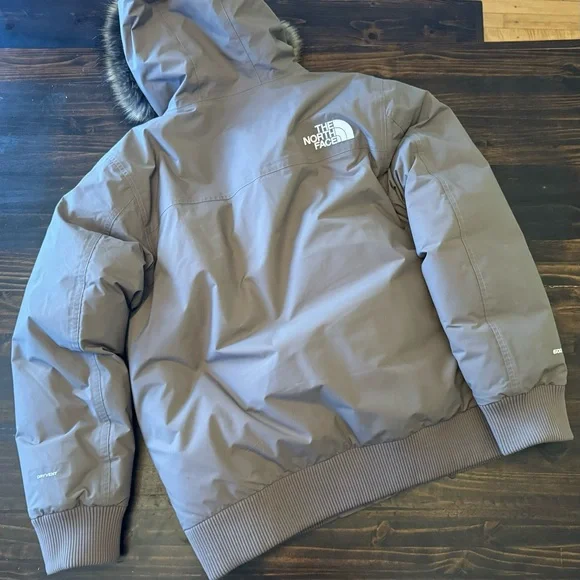 Men’s The NorthFace winter jacket - Picture 2 of 3